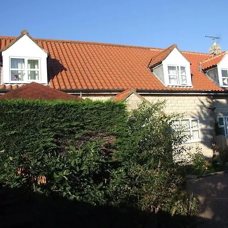 Tasman Bed & Breakfast 3*